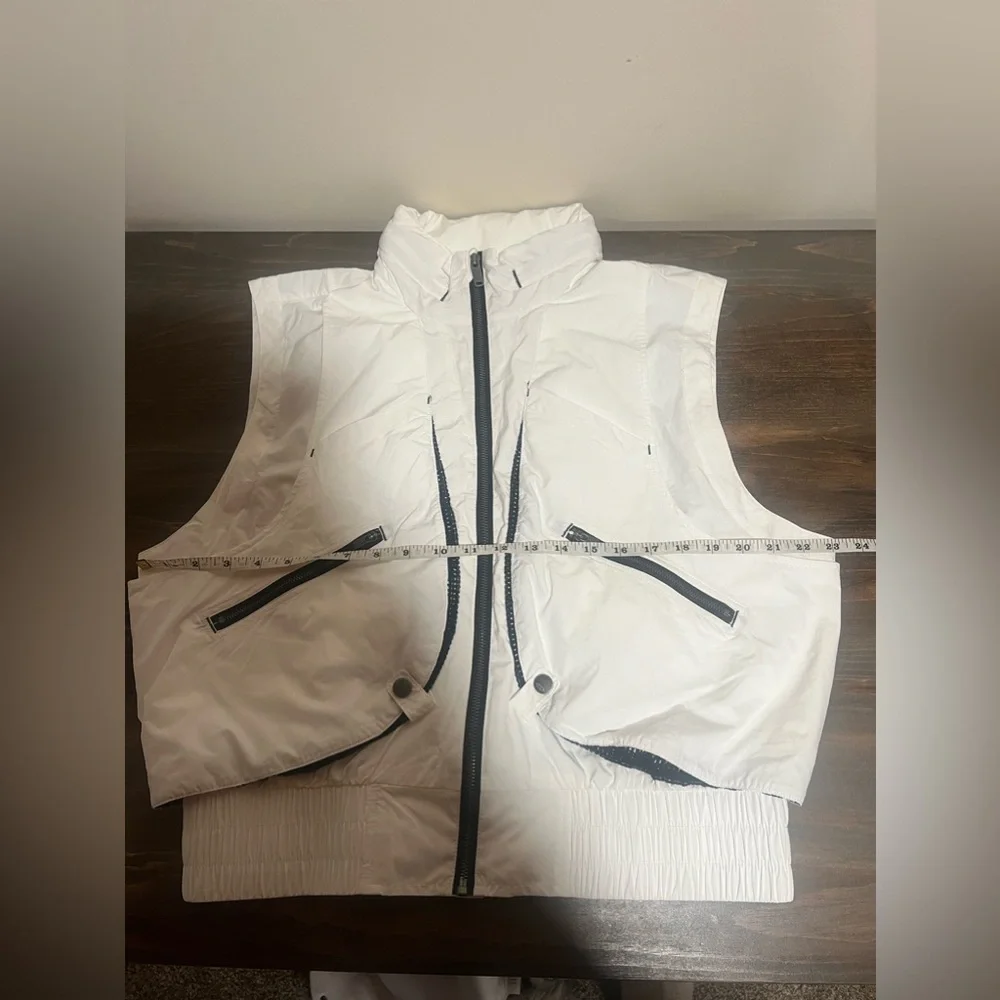NWOT Free People Off The Grid Vest, White/Black, Size Medium - Picture 9 of 9